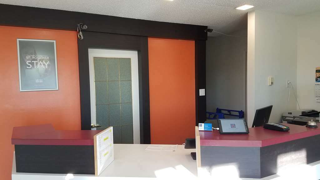 Motel Bo-Camrose, Ab インテリア 写真